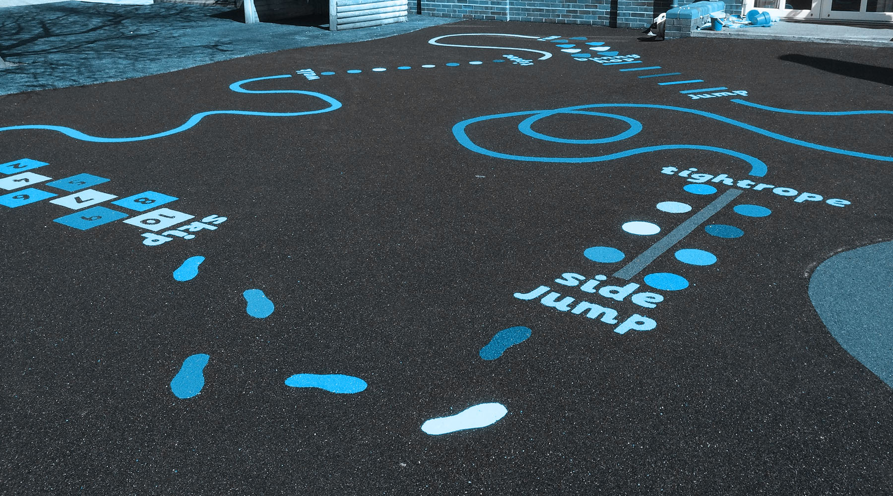 pavimento antitrauma esterno